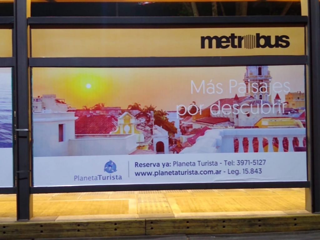 2 Publicidad en la vía Pública | Metrobus 9 de Julio